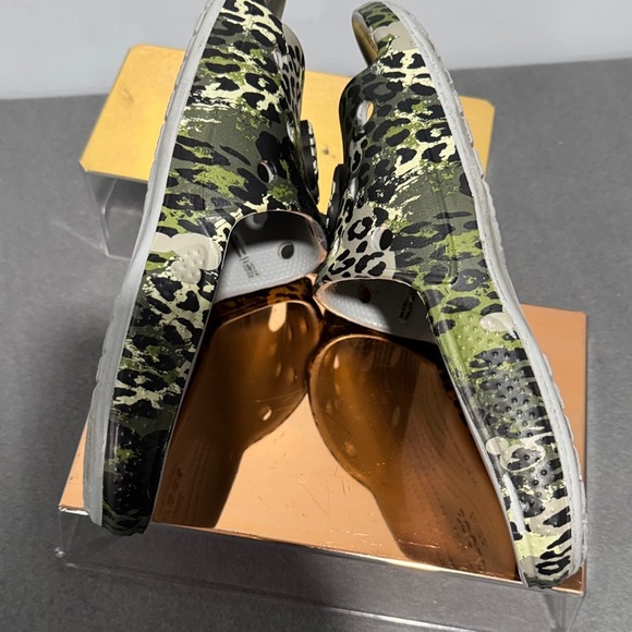 CROCS Women's Sandals - Black, Green, Cream Leopard 7W/5M - Picture 6 of 7